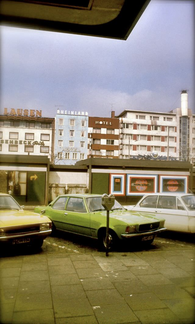 #73 St. Pauli, Hamburg, Germany, April 1976
