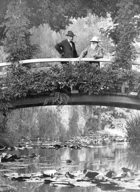 #30 Claude Monet in His Garden at Giverny, 1922