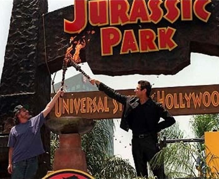 #113 Steven Spielberg and Jeff Goldblum Open Jurassic Park: The Ride