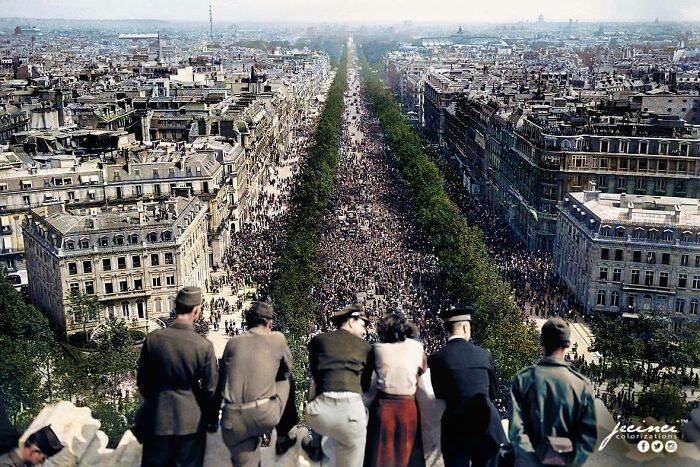 #80 The Champs-Élysées on VE Day, Paris, France, May 8, 1945