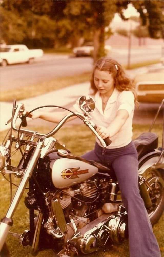 Vintage Photos of Women on Choppers: A Celebration of Passion and Drive Vehicles &; Transportation