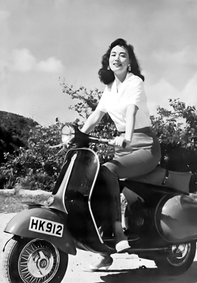 Fashion and Freedom: Vintage Photos of Women on Their Scooters Vehicles &; Transportation