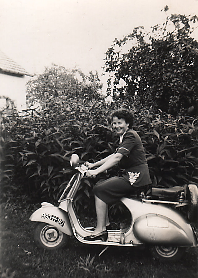 Fashion and Freedom: Vintage Photos of Women on Their Scooters Vehicles &; Transportation