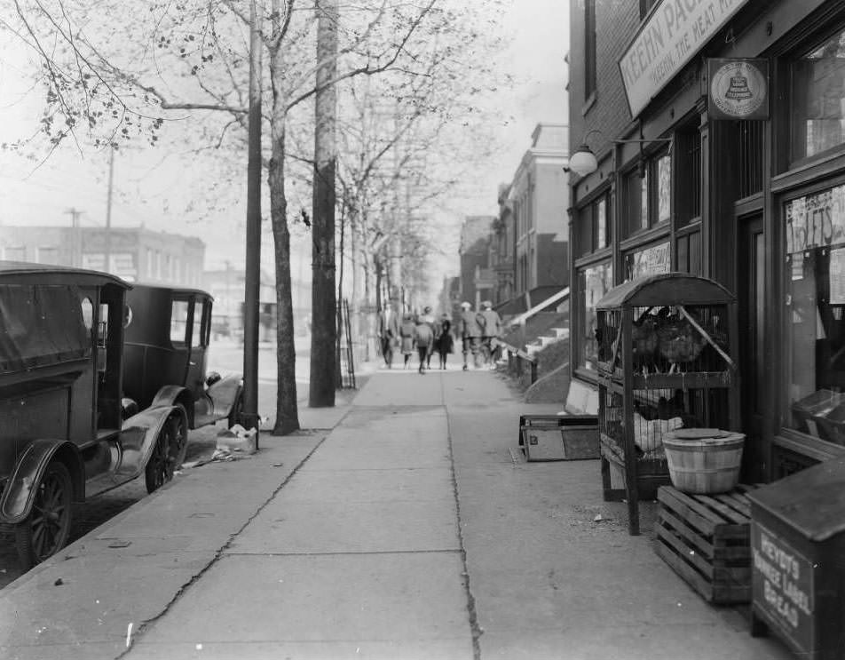#109 View of Keehn’s Market at 1270 S. Broadway run by August and Frank Keehn, 1930