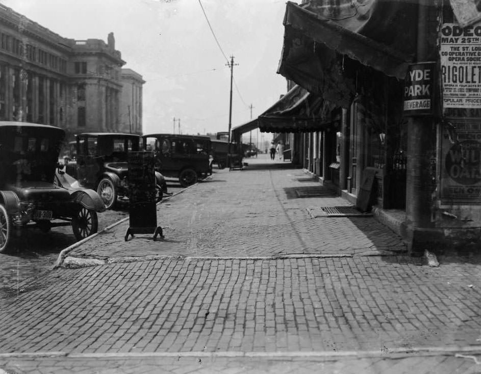 #125 Side view of old Municipal Courts Building at 1300 Market St. from 14th St, 1930