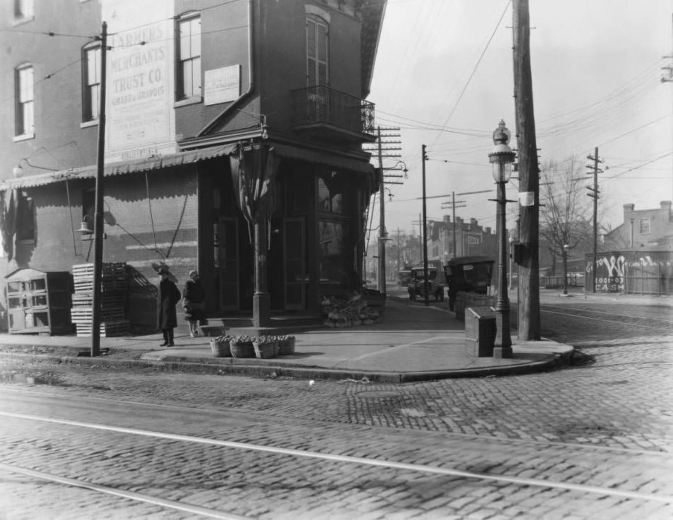 #161 View of Schenberg’s market at 2800 Gravois, 1930