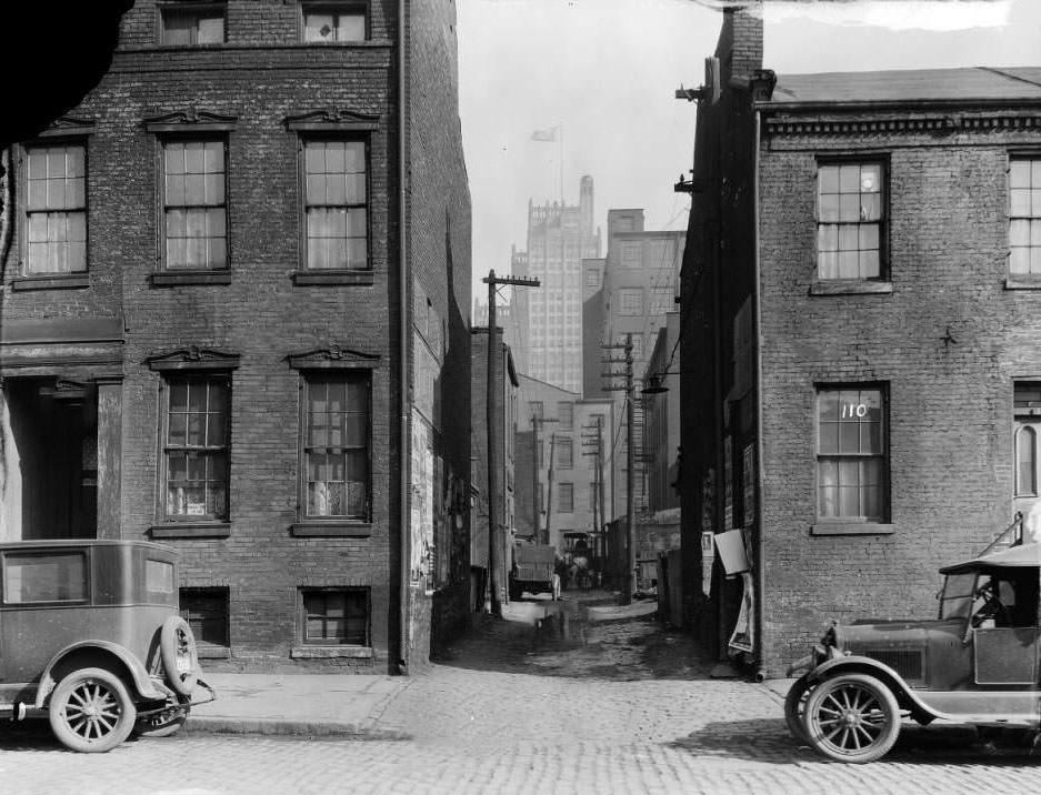 #21 View of alley on the 100 block of 13th Street, looking east toward Southwestern Bell Building, 1931