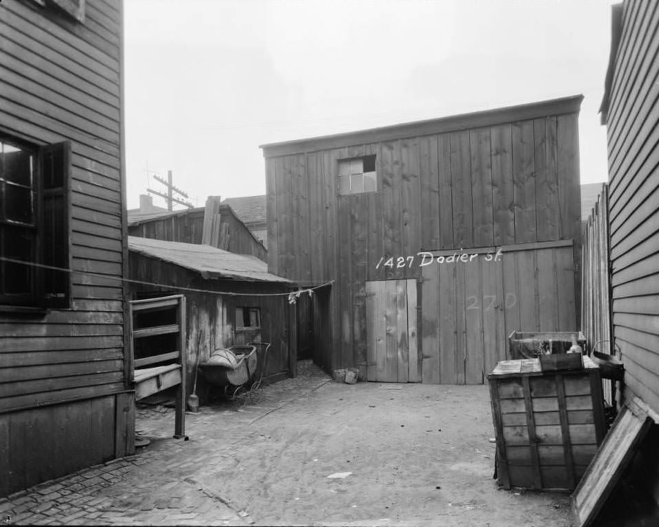 #41 View of the rear of 1427 Dodier Street, 1931