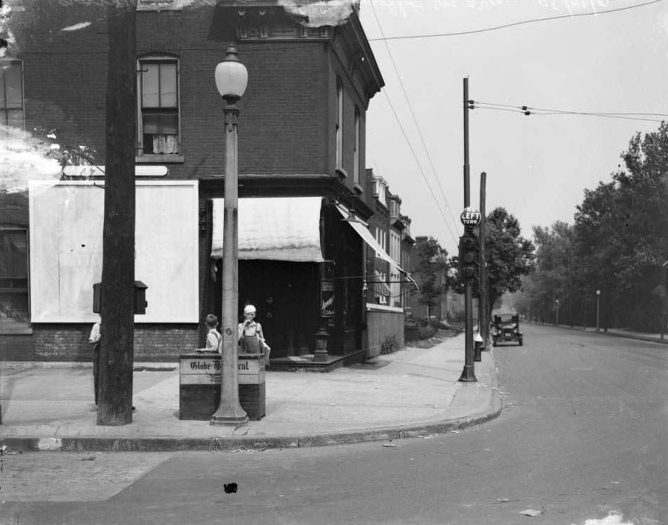 #86 Boys sell newspapers at Jefferson and Arsenal in 1930.