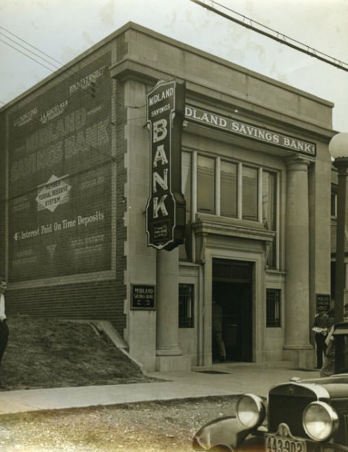 #97 Exterior shot of the Midland Savings Bank in 1931.