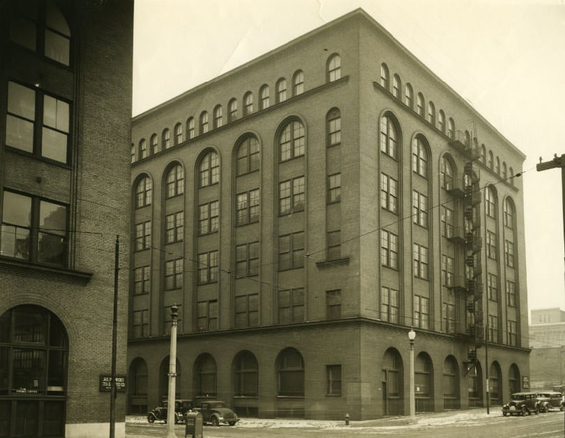 #173 The Beacon Paper Company leased a building on Second street from Washington University, owner of the site, 1930