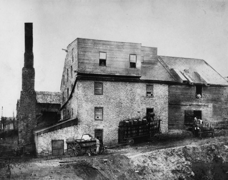 #186 The original mill at the old Union Steam Mills on Mullanphy Street on the levee, 1930