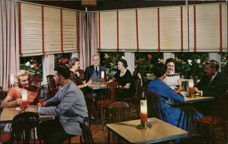 #23 Cocktail Lounge, Soo Nipi Lodge, New Hampshire