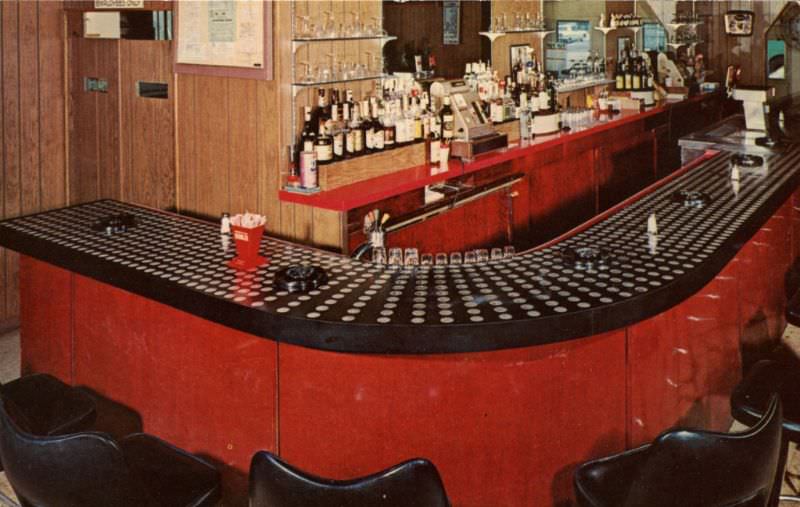 #8 Ray’s Silver Dollar Bar, Anna Maria Island, Florida