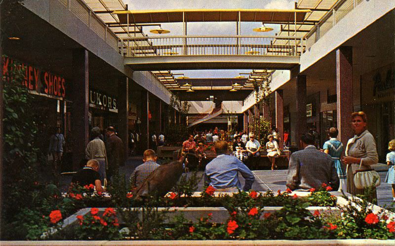 #39 Lloyd Center Mall, Portland, Oregon