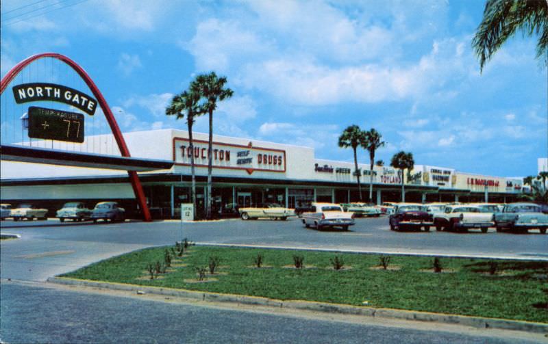 #16 Northgate Shopping Center, Winter Haven, Florida