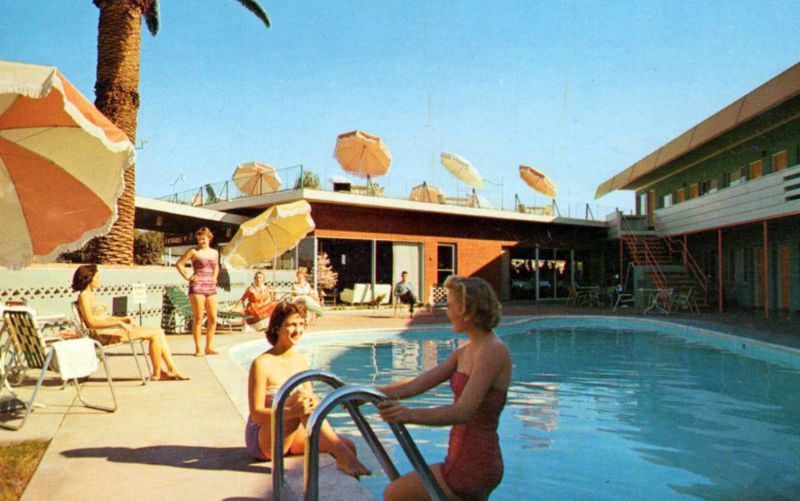 #2 Bali-Hi Motor Hotel, Phoenix