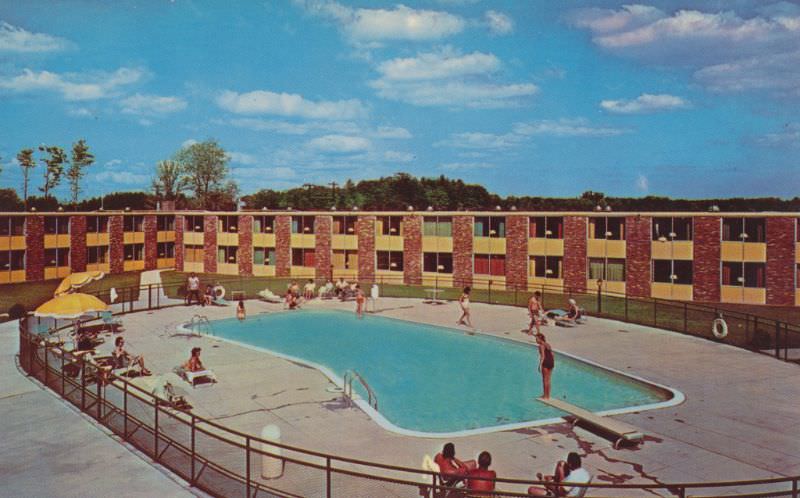 #33 Holiday Inn, Portland