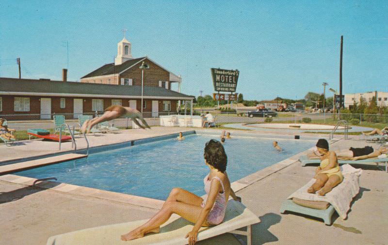 #34 Thunderbird Motel, Bel Alton