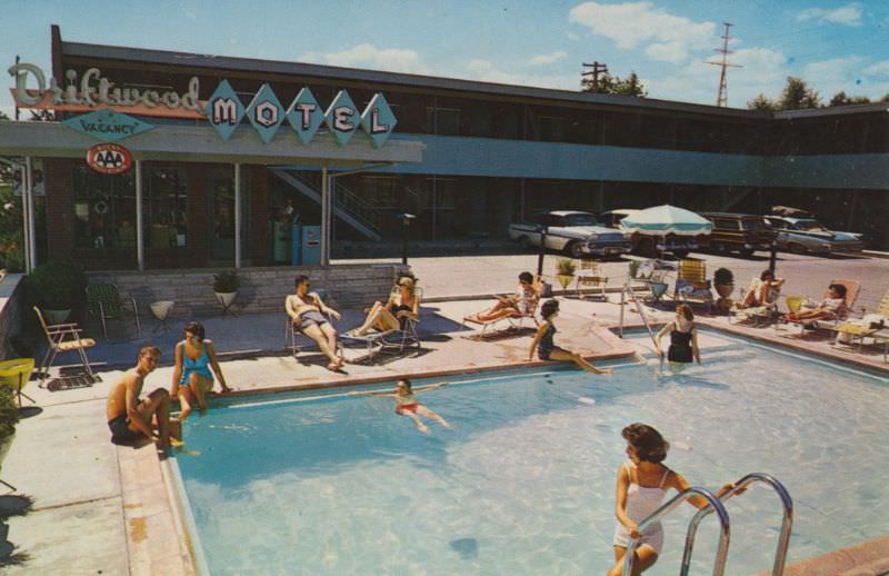 #10 Driftwood Motel, Denver