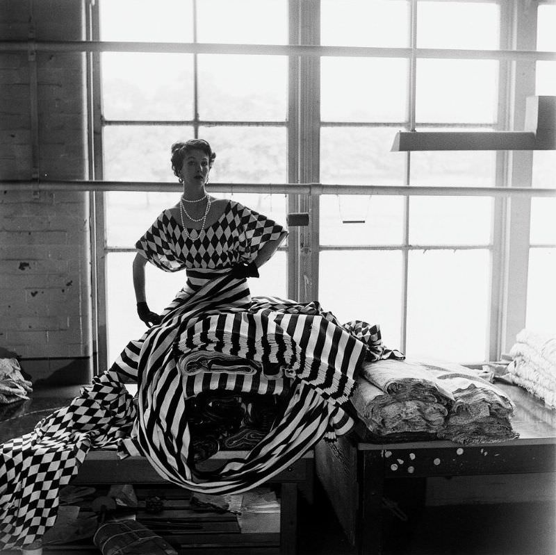 #38 Barbara Goalen, 1952.