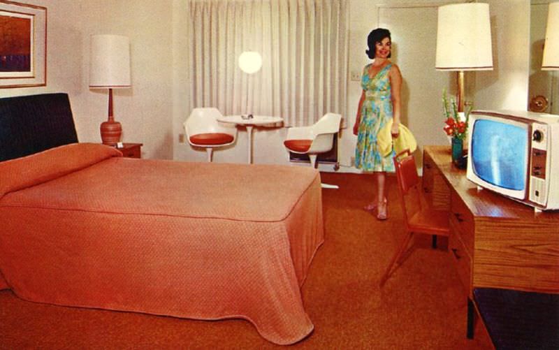 #35 Astro Motel, Glendale, California