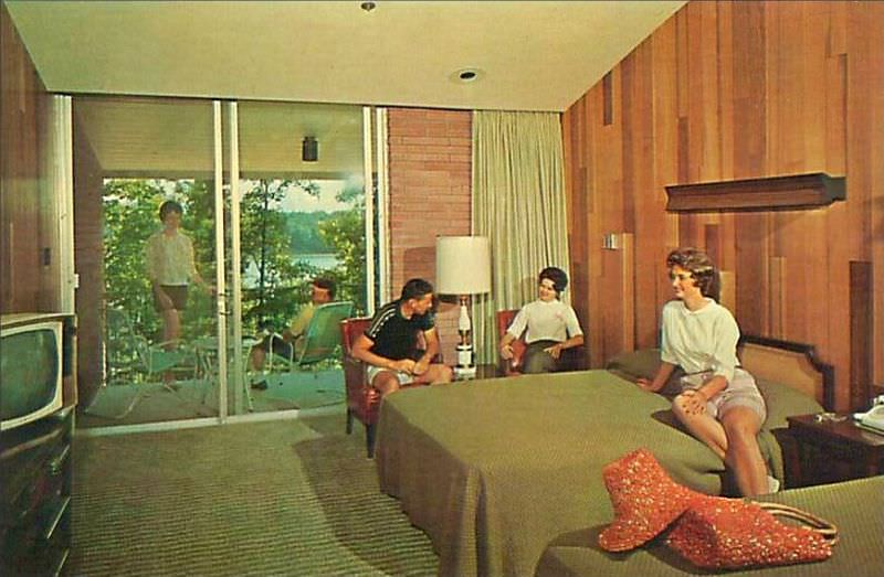 #76 Village Inn, Gilbertsville, Kentucky