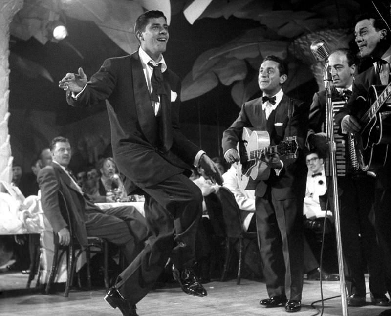 #6 Dean Martin and Jerry Lewis at the Copacabana, 1949.