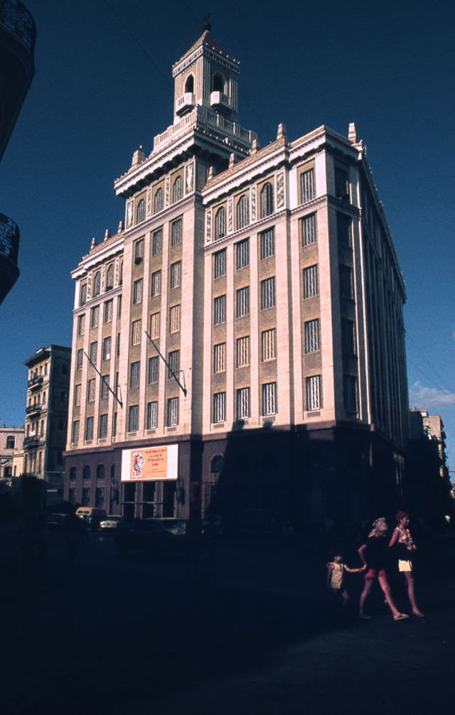 #51 Bacardí Building (ancient US Embassy in Havana), 1976