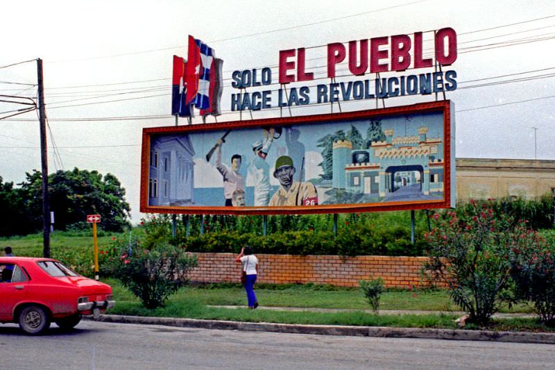 #5 Cienfuegos. Street scenes of Cienfuegos, 1981