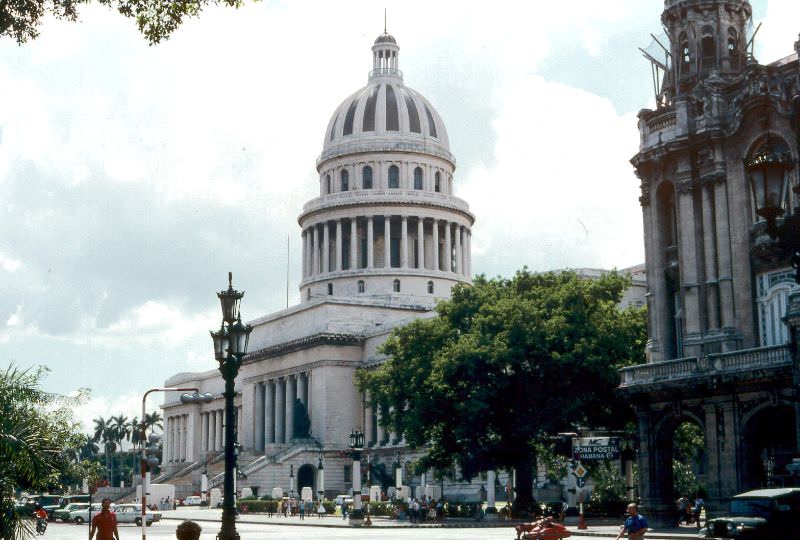 #68 National Capitol of Cuba (El Capitolio), Havana, 1985