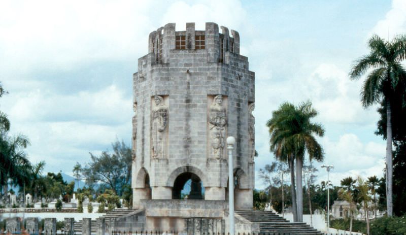#84 Santiago de Cuba. Mausoleo a José Martí, 1985