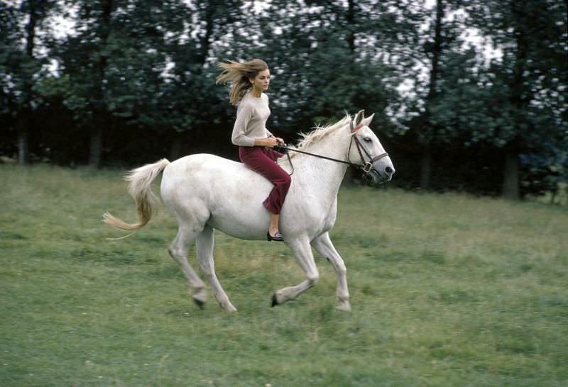#15 Jean Shrimpton, 1966
