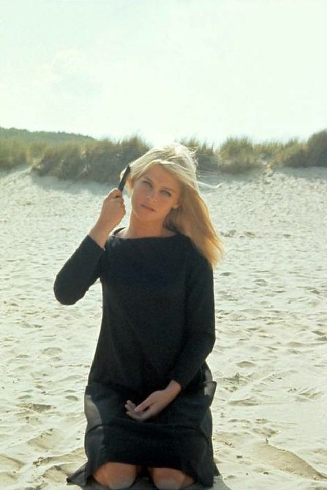 #9 Julie Christie during filming of “Young Cassidy, 1964
