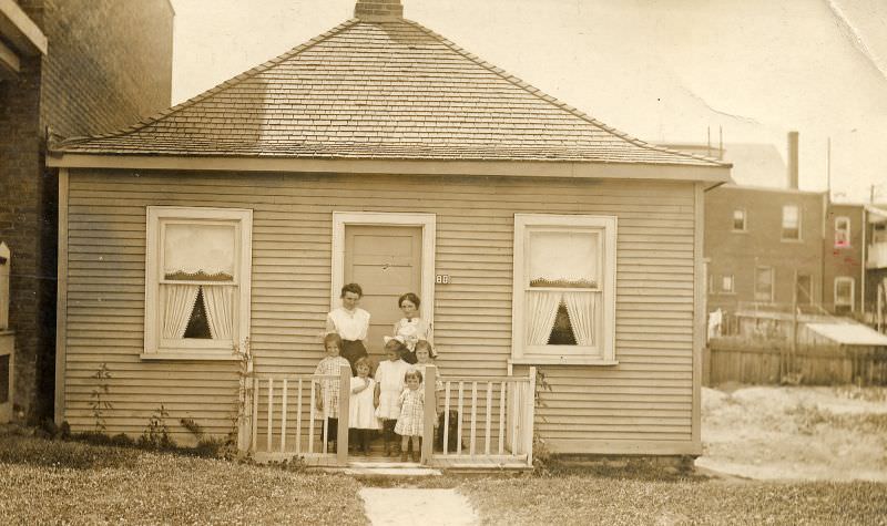 #35 Outside the house at 88 undefined street