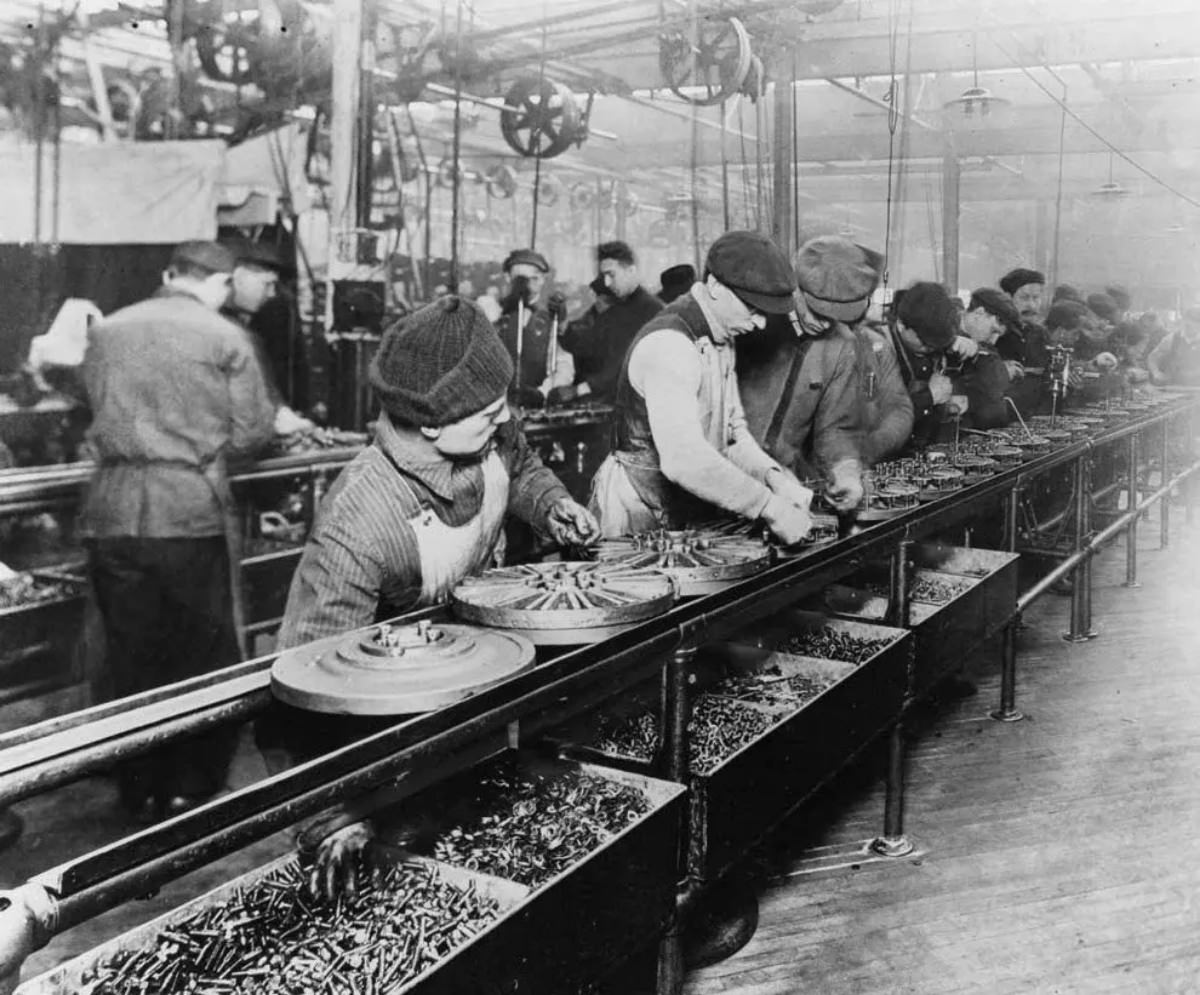 Ford’s Revolutionary Assembly Lines of the 1910s and 1920s Vehicles &; Transportation