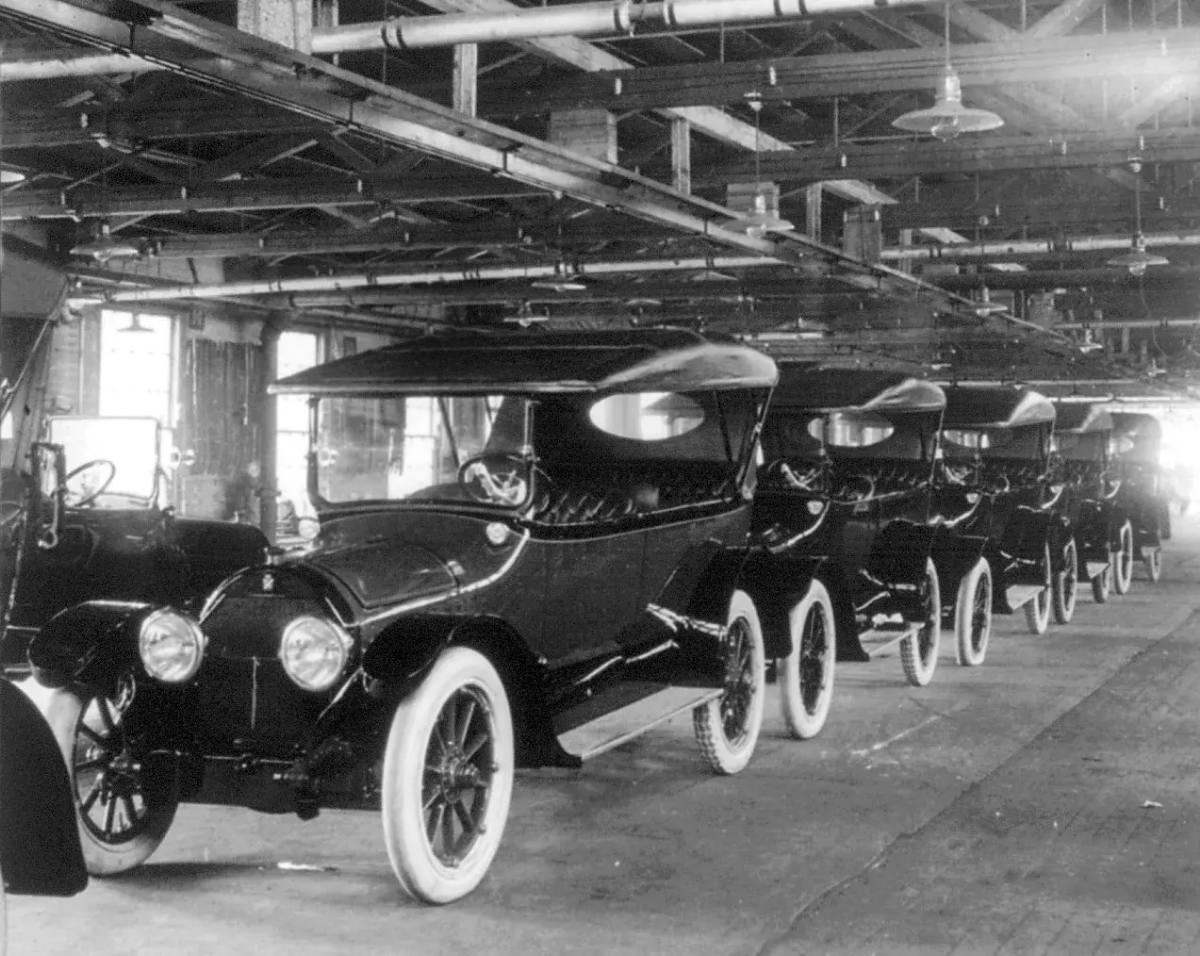 Ford’s Revolutionary Assembly Lines of the 1910s and 1920s Vehicles &; Transportation