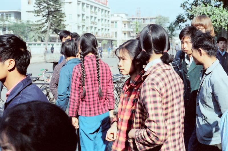 Guangzhou girls, 1978
