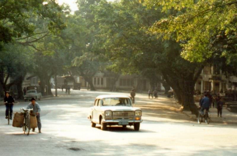 Guangzhou street scenes, 1978