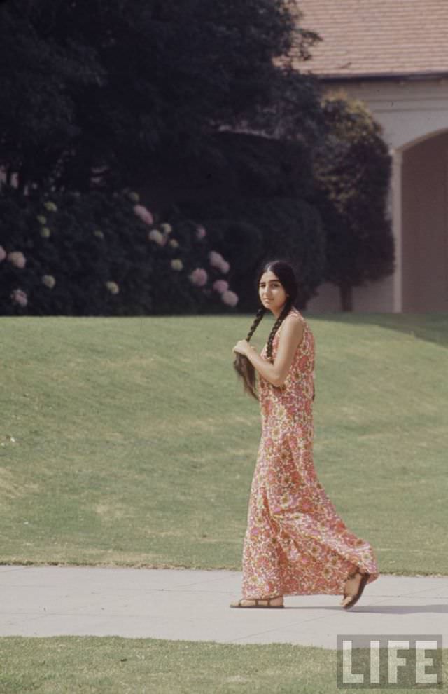 #16 High school fashion, 1969.