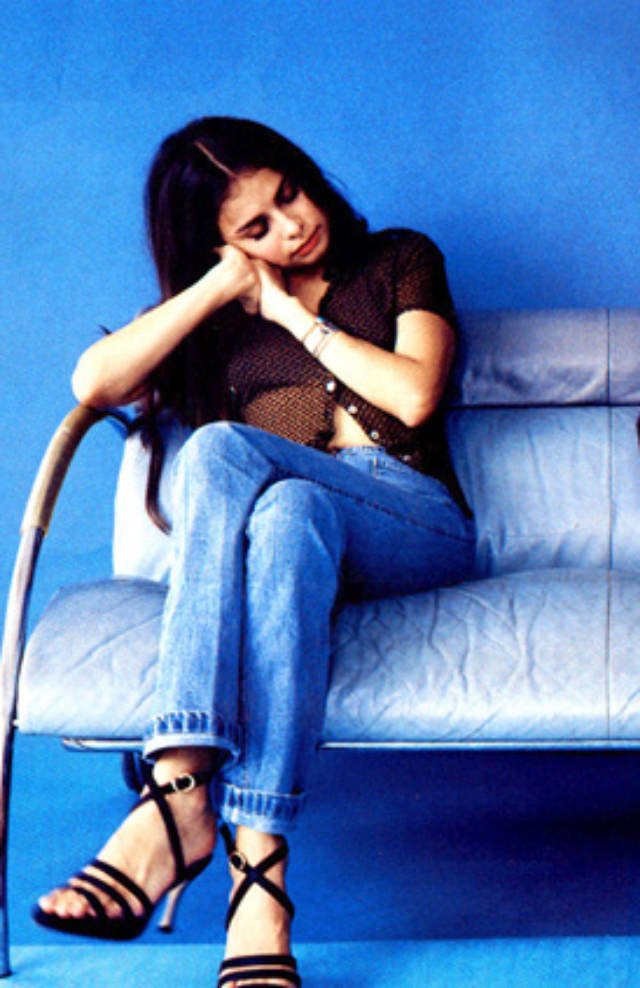 Fabulous Photos of Hope Sandoval of Mazzy Star in the 1990s Music