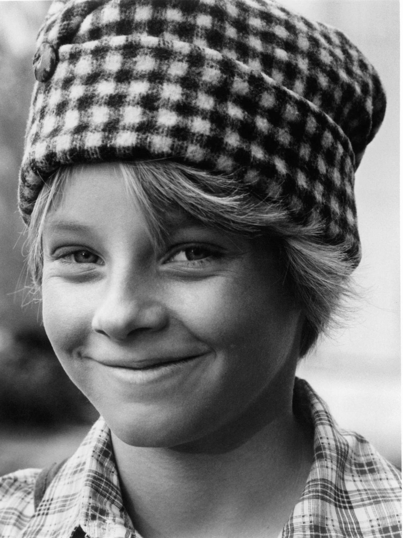 #8 Jodie Foster publicity portrait for ‘Paper Moon’, 1974.