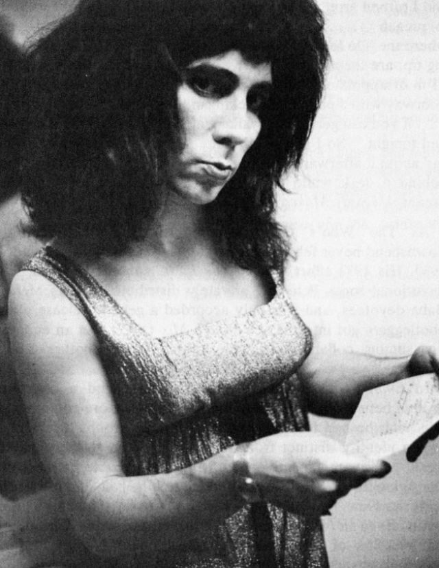 Keith Moon’s Daring Drag: Embracing the Bold and Unconventional in the 1970s Music