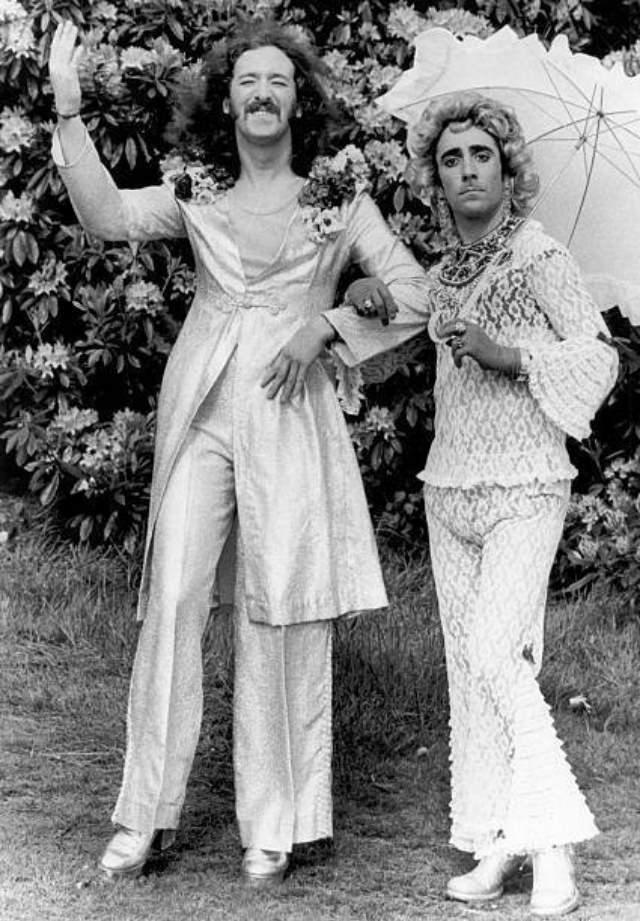 Keith Moon’s Daring Drag: Embracing the Bold and Unconventional in the 1970s Music