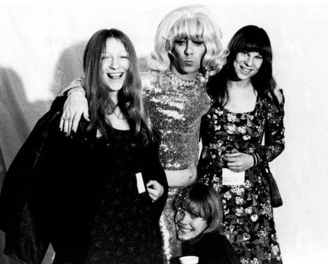 Keith Moon’s Daring Drag: Embracing the Bold and Unconventional in the 1970s Music