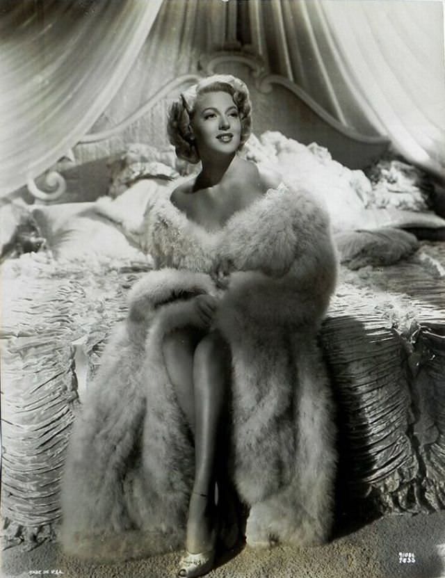 Silver Screen Beauty: Stunning Photos of Lana Turner during the Filming of ‘Slightly Dangerous’ (1943)
