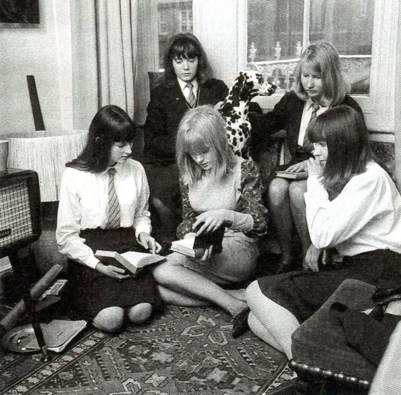 17-Year-Old Marianne Faithfull: Friends, Home, and a Pet Dalmatian in 1964 Music