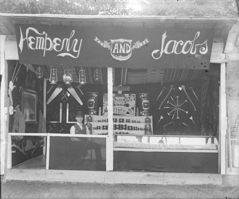 #22 Hemperly & Jacobs booth, 1898