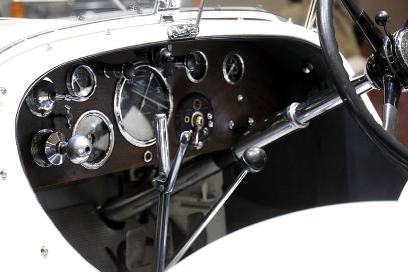 #9  Mercedes-Benz SSK: The Epitome of Classic Luxury and Performance #9 Vehicles & Transportation