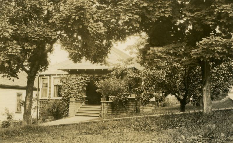 #26 721 Cedar Street